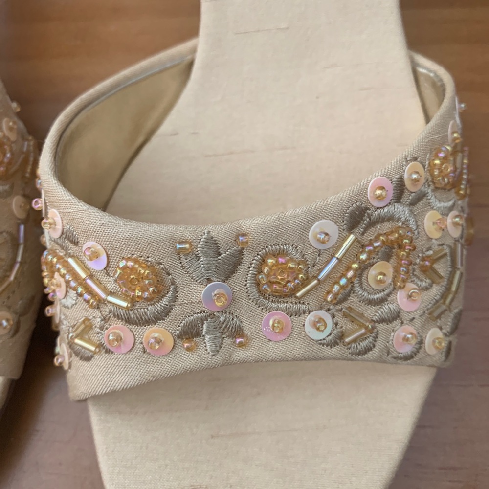 New Without Box. Victoria Spenser Sequin Mule Size 8 /12